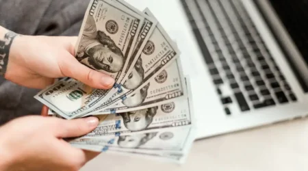 Earn MONEY from Freelancing in 2024 – Freelance Work for Beginners